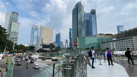 Jakarta Keren Suasana Bundaran Hi Jakrata Dari Atas Halte Busway