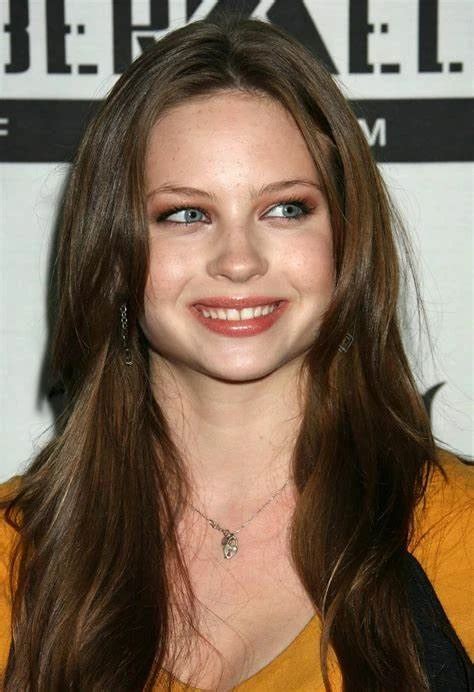 Daveigh Chase Cold Case Wiki Fandom