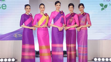 Thai Airways Stellt Neue Nachhaltige Uniformen Vor Reisetopia