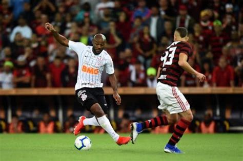 Corinthians Valoriza Classifica O Merecida Do Flamengo Flaresenha