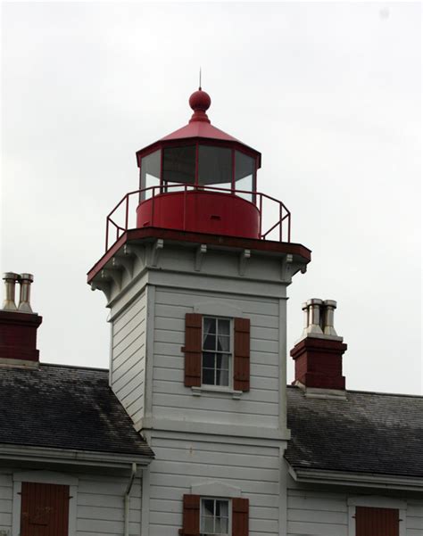 Yaquina Bay Lighthouse | Oregon.com