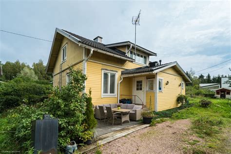 125 M² Isohiidentie 1217 25380 Salo Omakotitalo 5h Myynnissä Oikotie