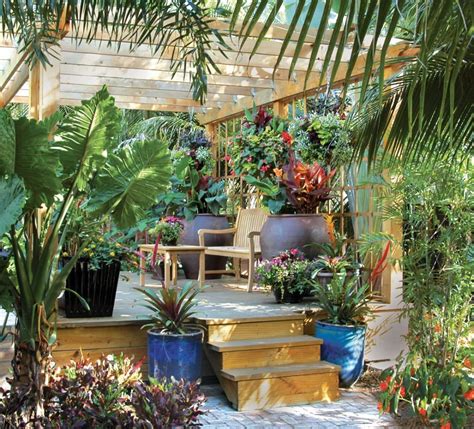 Lovely Tropical Garden Design Ideas 05 - MAGZHOUSE