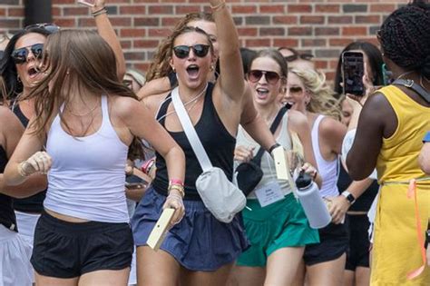 Bama Rush 2023: See the Bid Day photos of 2,335 women rushing to their ...