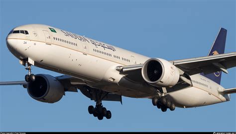 HZ AK24 Saudi Arabian Airlines Boeing 777 368ER Photo By Piotr Persona