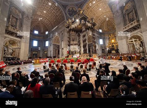 Le pape François préside un Consistoire public ordinaire pour la