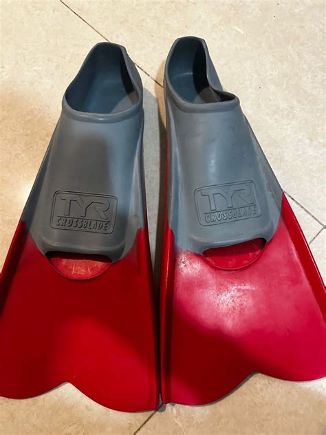 TYR CrossBlade Training Fins Large Size Sports Equipment Other