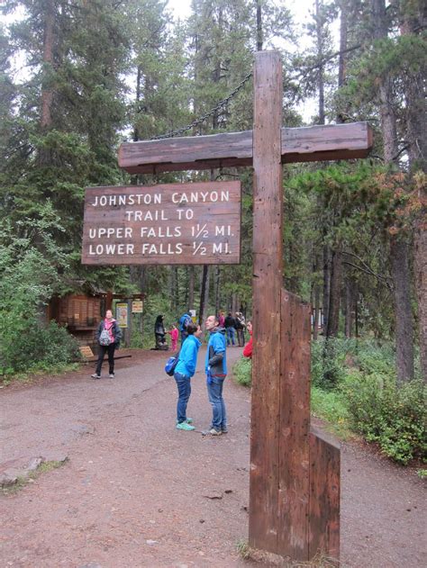 亞伯達 夏訪班夫國家公園，橫穿約翰斯頓峽谷 Johnston Canyon Banff National Park For