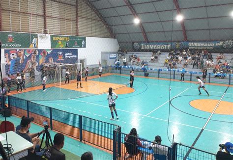 Poderosas garante vaga na final do Futsal de Verão de Artur Nogueira