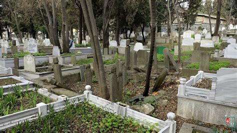 Dedeler Mezarlığı Merkezefendi Konumu Fotoğrafları ve Hakkındaki