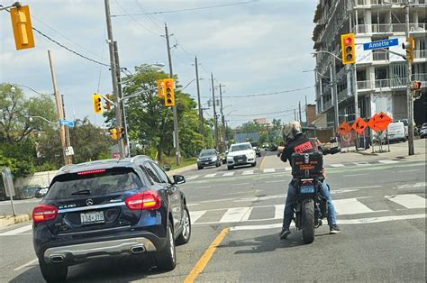 Confused old lady : r/TorontoDriving