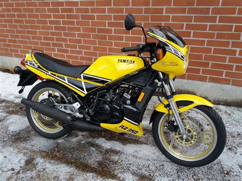 Yamaha RD RD 350 LC 31K 350 cm³ 1984 Vantaa Moottoripyörä Nettimoto