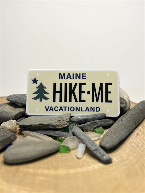 HIKE MAINE Maine 1901 Flag License Plate Stickers Maine License Plate ...