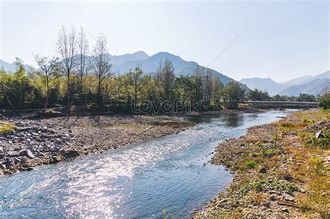 River Ng Ilog Ng Bundok Larawannumero Ng Larawanformat Ng Larawan 