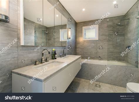 Modern Bathroom Luxury Apartment Stock Photo 473111053 | Shutterstock