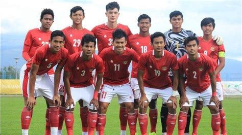 malam  pemain timnas   indonesia bertolak  korea selatan