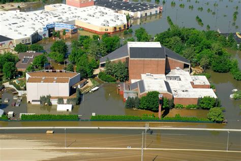 How The Grand Ole Opry Survived The Historic Nashville Floods Grand