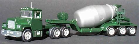 Mack Dm600 Concrete Mixer