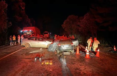 Pitanga Quatro Pessoas Morrem Em Acidente Entre Dois Carros Na PR 466