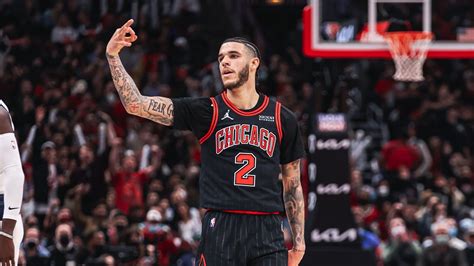 Chuck Checks In Lonzo Ball S Big Shooting Night Helps Bulls Take Down