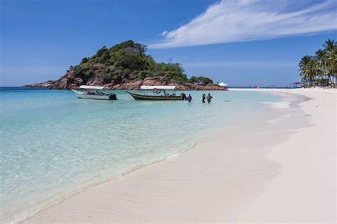 Pasir Panjang beach (Pantai Pasir Panjang) 🏖️, Redang island (Malaysia)- see all features ...