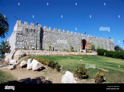 The old fort in El Fuerte, Sinaloa, Mexico Stock Photo - Alamy