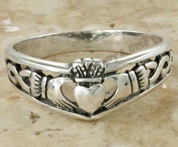 OK Wedding Gallery: Claddagh Ring Meaning | Claddagh Ring Meaning How ...