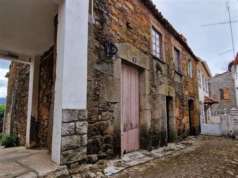 Casas E Apartamentos At M Quadrados Rua Marqu S De Pombal Souto