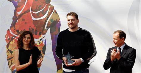 Dallas Mavs' Luka Doncic Honored By Real Madrid Before 'Very Special ...