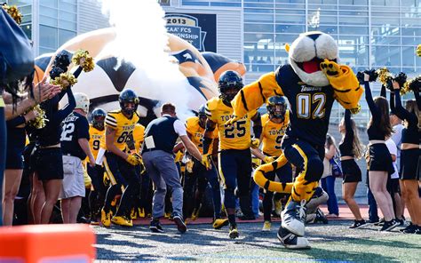 10 things to know about the 2019 Towson Tigers football season | Towson University