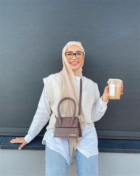 Batul Bazzi Instagram Post Hijab Fashion Hijabi Modest Ootd Winter And