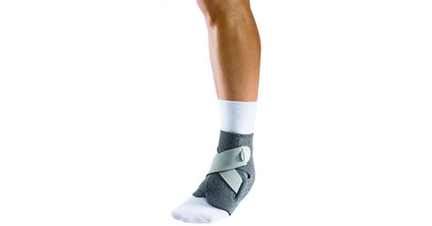 Mueller Adjust To Fit Ankle Support Brace For The Ankle Notino Co Uk