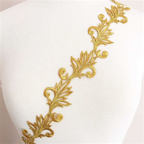 Embroidered Renaissance Leaf Scroll Trim Shine Trim