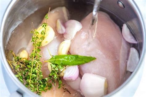 Perfect Juicy Poached Chicken Recipe