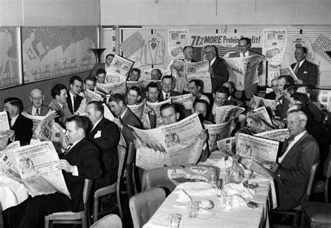 Vintage Photographs of People Reading Newspapers Before the Invention of That Grossly Antisocial ...