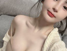 Feng JiaYi Profile BongaCams