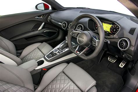 Audi TT Interior & Infotainment | carwow