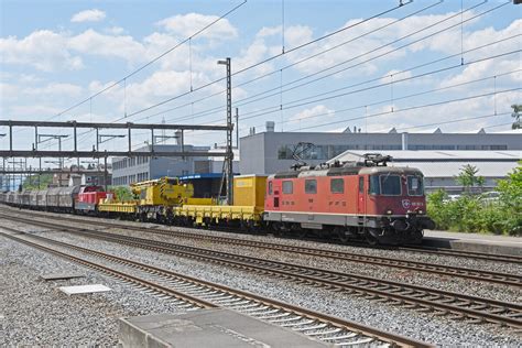 Re 420 287 5 durchfährt am 12 05 2023 den Bahnhof Rupperswil