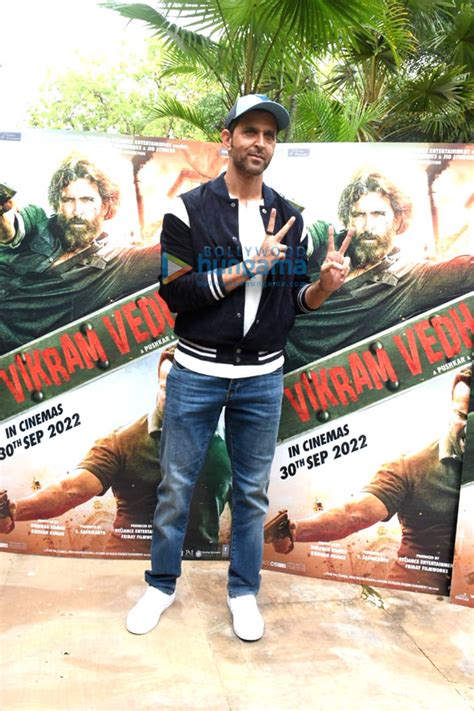 Photos Hrithik Roshan Snapped Promoting His Film Vikram Vedha 1