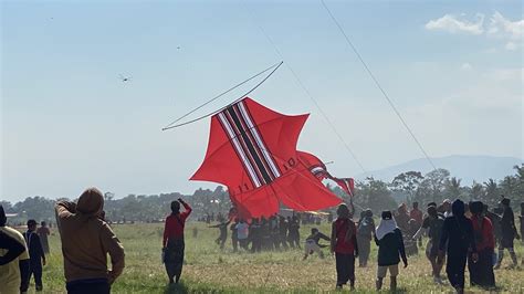 Insiden Parah Terjadi Di Seri Big Size Ganeca Kite Festival Full