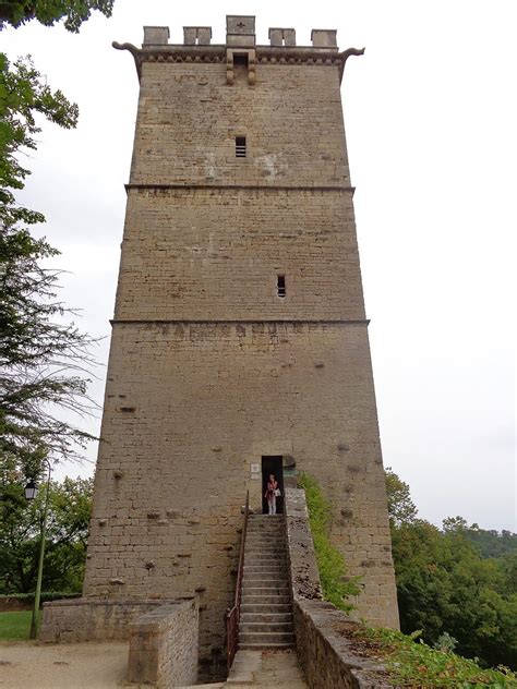 Montbard Ch Teau Des Ducs Valois De Bourgogne Tour De L Flickr