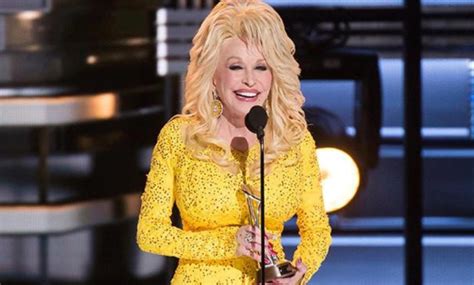 Dolly Parton gives $1M to infectious disease research, again