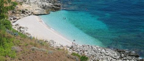 Spiaggia Di Cala Calazza Trovaspiagge It Portale Delle Spiagge Italiane