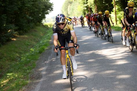 Ce N Tait Qu Une Rumeur Van Aert Nie Qu Il Quitte Le Tour De France