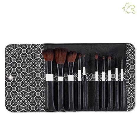 Must Have Le Kit De 10 Pinceaux De Maquillage Lily Lolo Pour Un