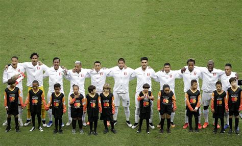 Perú vs. Uruguay: el emocionante momento del himno nacional en Arena