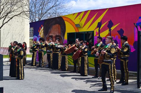 Fresno Unified Unveils New Mural Honoring Cesar Chavez The Know Youth