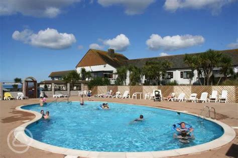 35+ campsites with swimming pools in Cornwall