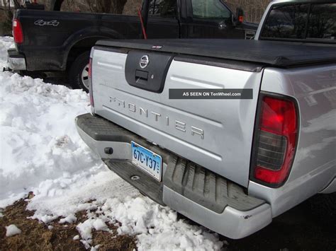 2002 Nissan Frontier Xe Extended Cab Pickup 2 Door 2 4l