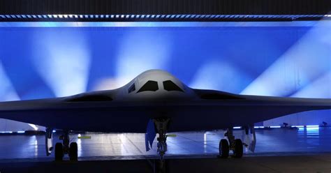 Northrop Grumman Debuts New Nuclear Stealth B 21 Bomber Los Angeles Times